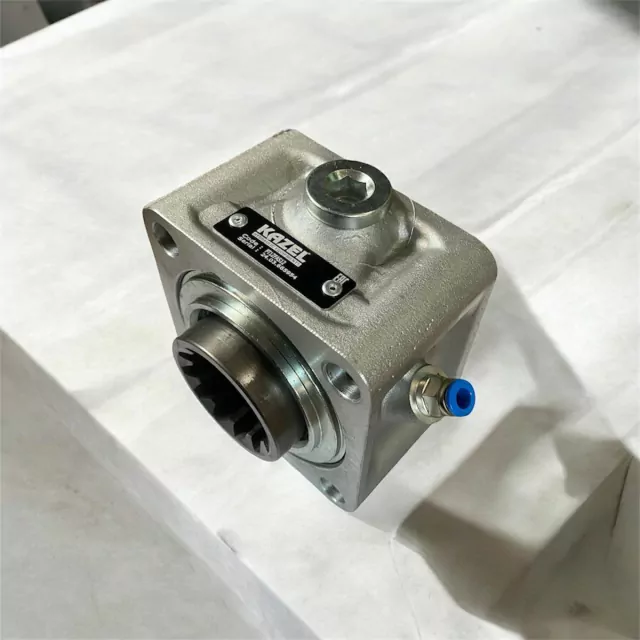 Kazel PTO PT1ZFAS12 · Direct Mount · 8-Tooth · 230 Nm — image 2 of 7